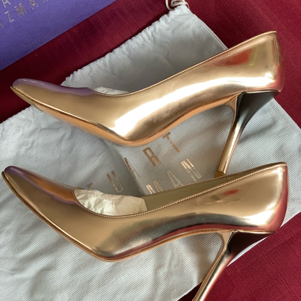Stuart Weitzman Women's Rose Gold Leather Pumps - Picture 5 of 16